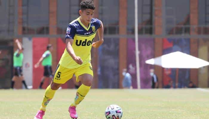 Promessa chilena está na mira de Bahia e São Paulo, diz imprensa local