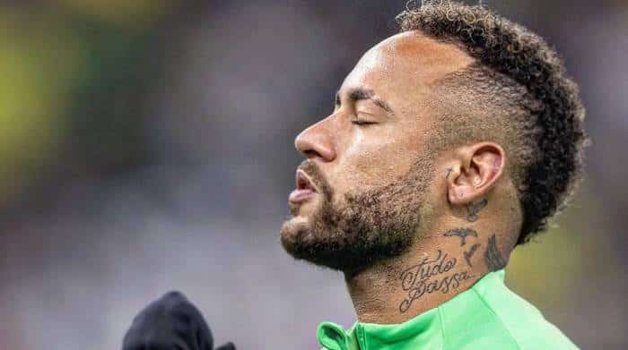 Neymar posta desabafo após lesão no tornozelo na estreia da Copa