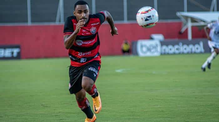 Renovou! Novo contrato de volante com o Vitória é publicado no BID