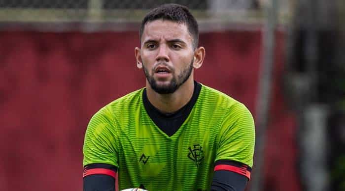 Vitória empresta goleiro e volante ao Itabuna; Outros atletas devem sair