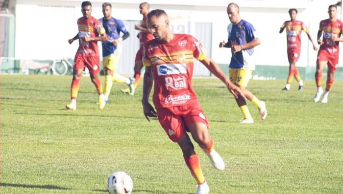 Juazeirense vence o Jacobinense em jogo-treino no Adauto Moraes