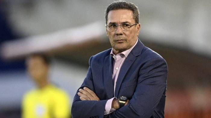 Luxemburgo comenta eliminação do Brasil na Copa do Mundo