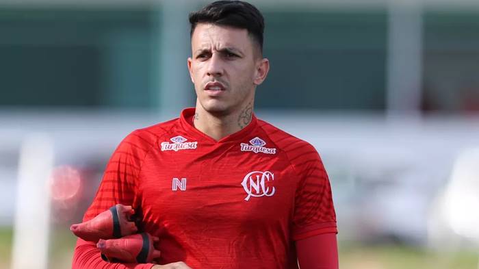 Ceará vence concorrência do Sport e anuncia o meia Jean Carlos