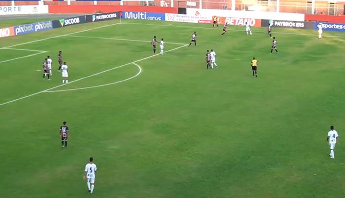 Atlético de Alagoinhas goleia o Bahia de Feira no Estádio Carneirão
