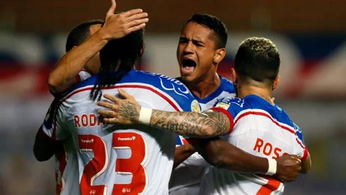 Protestos e show de Rodallega: relembre o último jogo do Bahia em Pituaçu