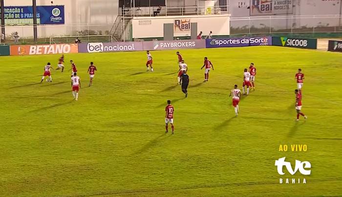 Barcelona vence a 1ª no Baianão e mantém a Juazeirense na lanterna