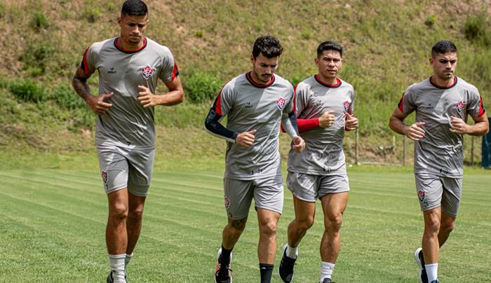 Vitória tem mais um dia de trabalho visando duelo contra o Doce Mel