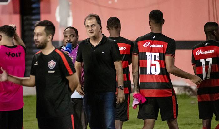 Fábio Mota revela destinos de atletas emprestados pelo Vitória