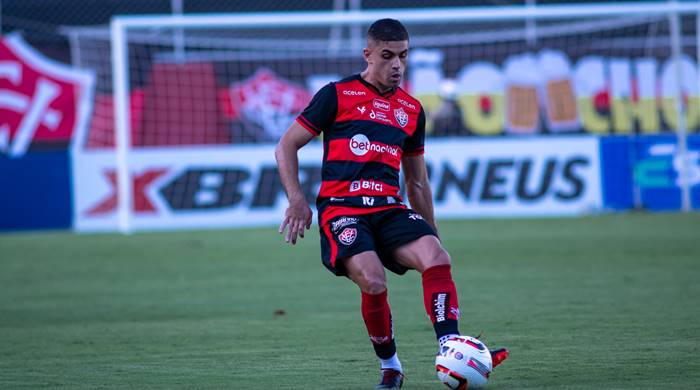 Gegê se coloca à disposição de Condé para substituir Rodrigo Andrade