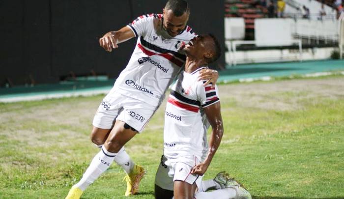 Atlético-BA perde para o Santa Cruz e segue sem pontuar no Nordestão