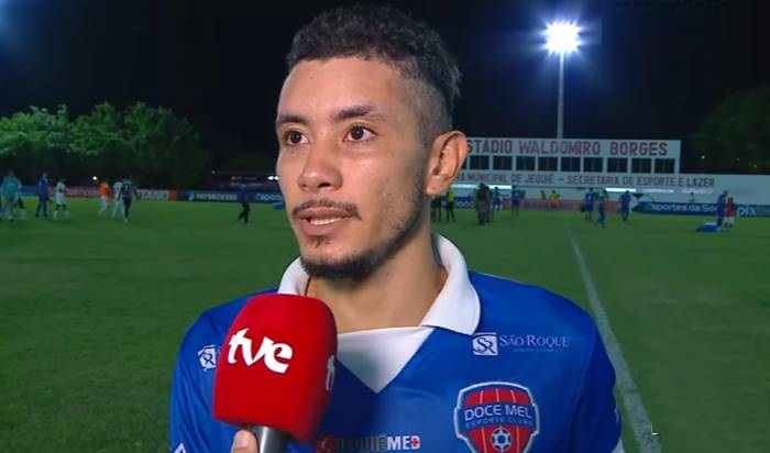 Lateral pede desculpas à torcida após rebaixamento do Doce Mel
