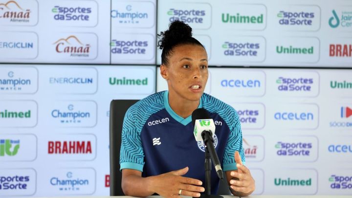 Taba celebra chegada ao Bahia e projeta estreia no Brasileiro Feminino