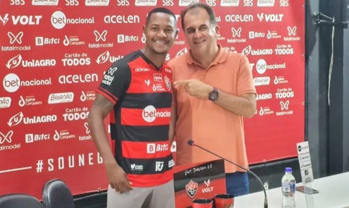 Volante é apresentado como novo reforço do Vitória para Série B