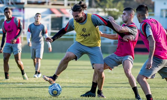 Após o Ba-Vi, Vitória volta aos trabalhos para enfrentar o Ceará
