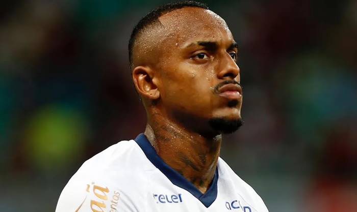 Raul Gustavo faz cirurgia nesta quarta e vai se recuperar no Corinthians