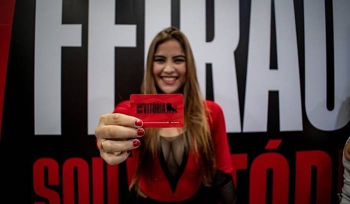 Vitória lança novos planos para sócio-torcedor, com 40% de desconto