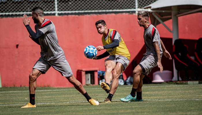 Vitória encerra mais uma semana de preparação para a Série B