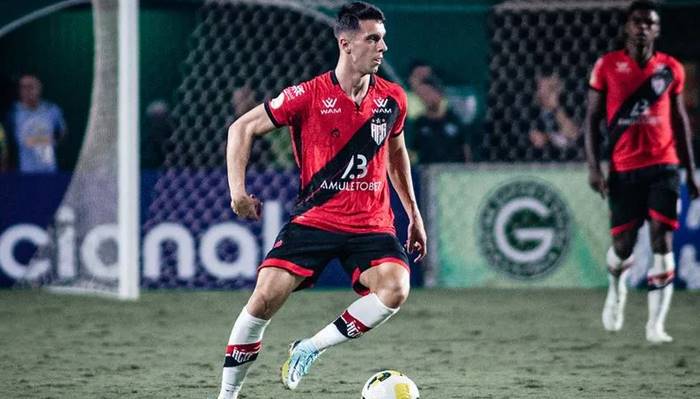 Atlético-GO empata em casa, e Vitória segue na liderança da Série B