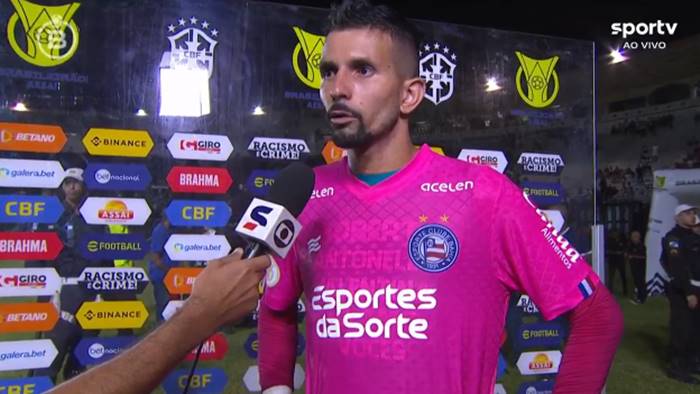 Goleiro destaca estratégia do Bahia para vencer o Vasco e já foca no Coritiba