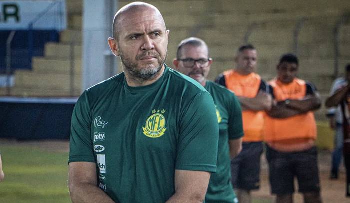 Técnico do Mirassol vê jogo contra o Vitória como “uma grande final”