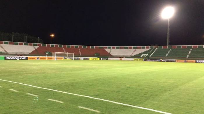 Falta de luz no Joia da Princesa adia jogo entre Flu de Feira e Juazeiro