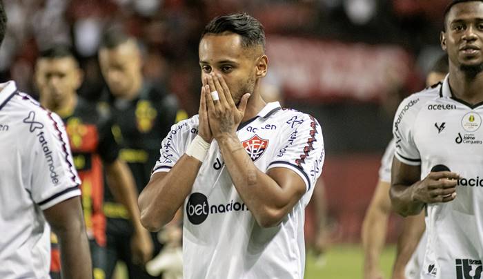 Atacante do Vitória recebe propostas de dois clubes da Série A
