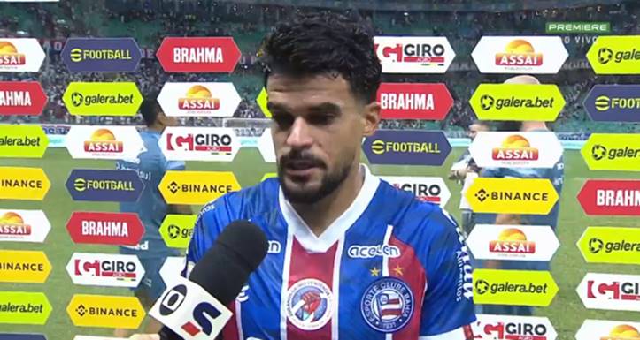 Meia do Bahia pede desculpas à torcida após derrota para o Grêmio