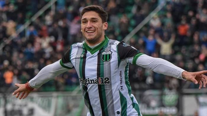 Conheça o centroavante argentino que foi oferecido ao Bahia