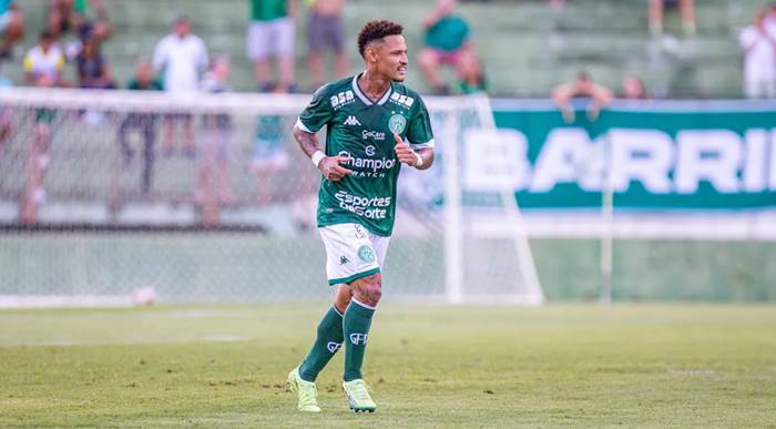 Fora dos planos, atacante ex-Vitória negocia rescisão com o Guarani