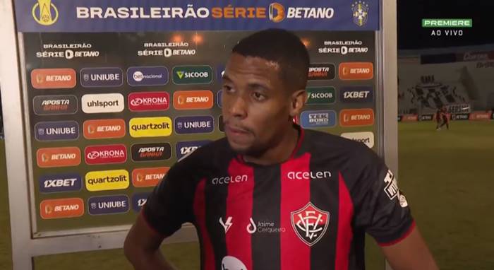 Atacante celebra estreia com gol pelo Vitória e exalta entrega do grupo