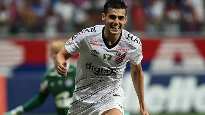 Comitê de Gestão do Santos vetou a contratação de Léo Cittadini, diz site