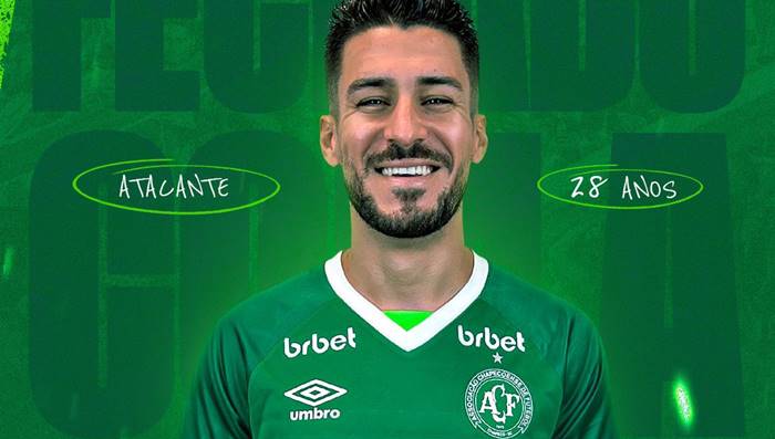 Atacante com passagem pelo Vitória é anunciado pela Chapecoense