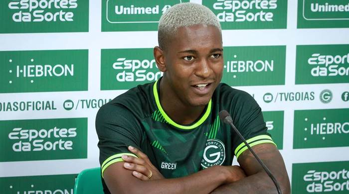 Novo volante do Vitória chega em Salvador neste final de semana