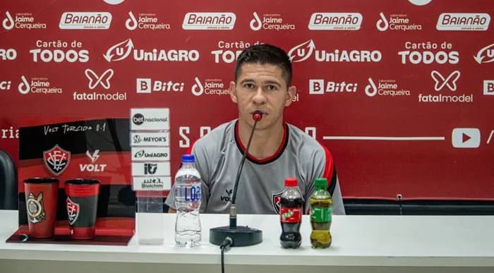 Osvaldo tranquiliza torcida e espera jogar contra o Sport: ‘Se treinar sem dor vou estar à disposição’