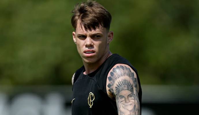 Ceará ganha reforço de ex-Corinthians para enfrentar o Vitória