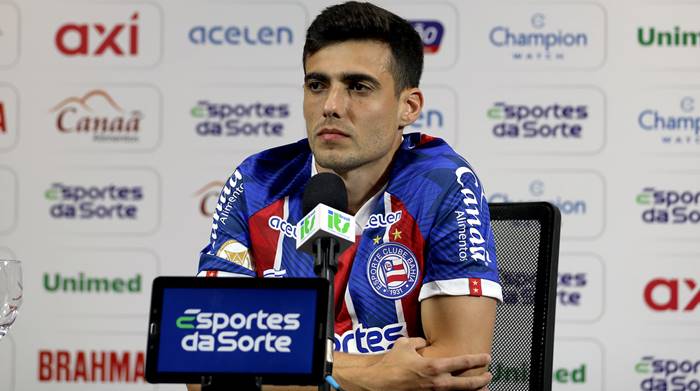 Meio-campista avalia disputa por posição no Bahia e elogia elenco