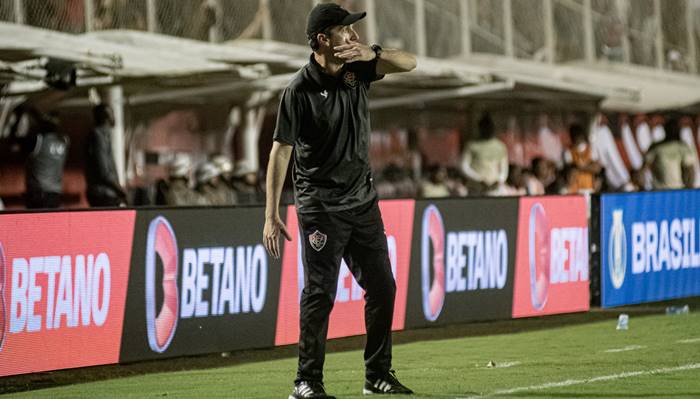 Condé destaca consistência do time e exalta vitória sobre o Ceará