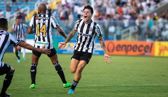 Meia garante Ceará confiante para enfrentar o Vitória e mira G-4