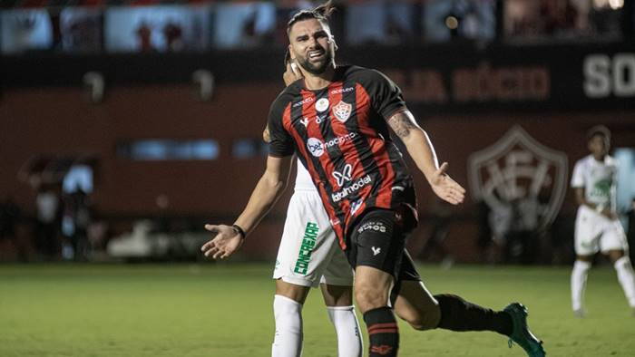 Vitória busca manter embalo em casa para recuperar liderança da Série B