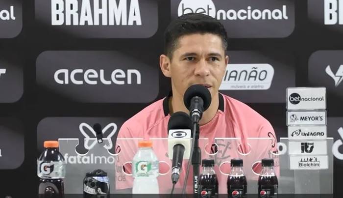 Atacante vê elenco do Vitória sem vaidade e no caminho certo