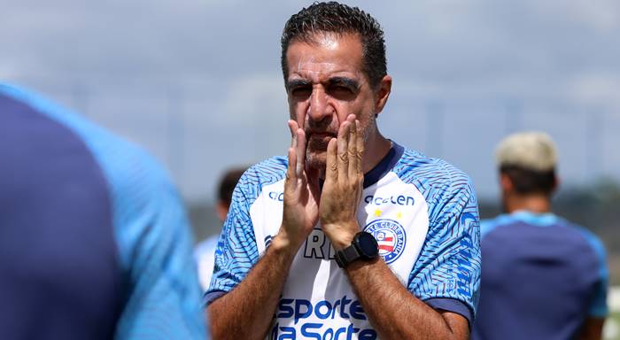 Renato Paiva: “A equipe cresce, mas não consegue ganhar”