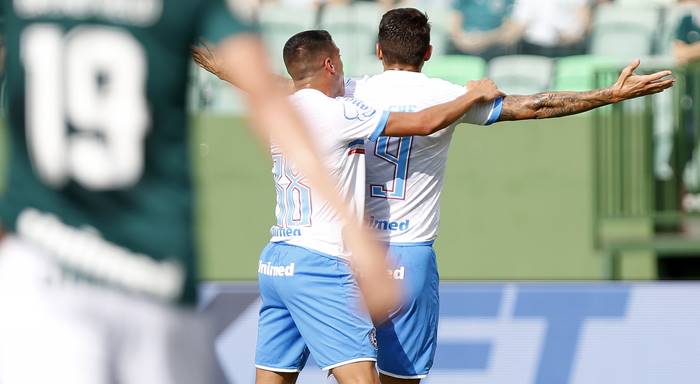 Goiás 4 x 6 Bahia passa a ser um dos jogos com mais gols na Série A desde 2006