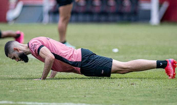 Vitória começa preparação para decisão contra o Juventude