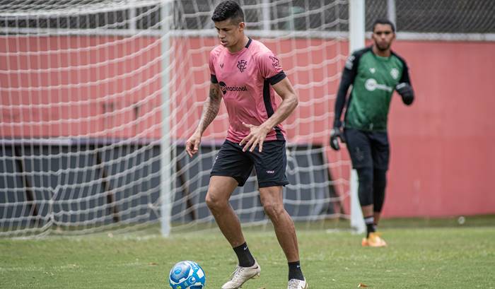Com três desfalques, Vitória chega em Ilhéus para enfrentar o Itabuna