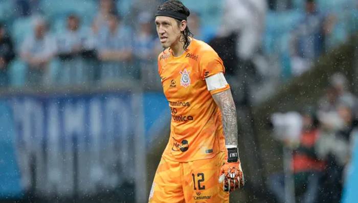 Cássio sente o joelho, mas não preocupa o Corinthians para jogo contra o Bahia