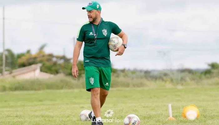 Jequié contrata treinador com passagem pelo Vitória da Conquista