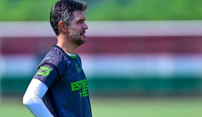 Mesmo rebaixado, técnico garante motivação do América-MG nas rodadas finais