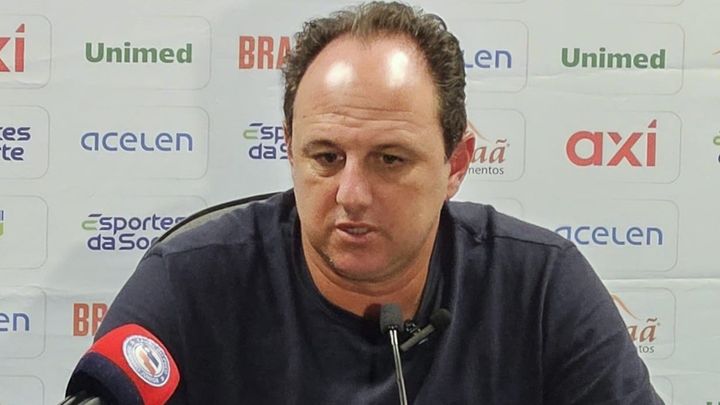 Ceni explica saída de Biel e diz que derrota pesa psicologicamente