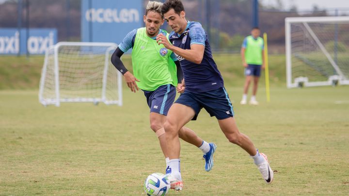 Ceni comanda treino tático no Bahia antes da viagem para São Paulo