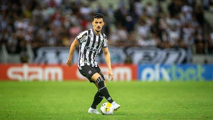 Bahia é um dos clubes interessados em meio-campista do Ceará